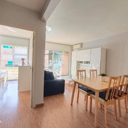 Apartamento Muy Luminoso En Segunda Linea De Mar Appartement Roda de Bará Buitenkant foto