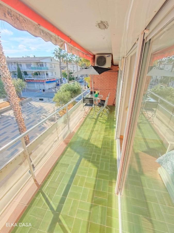 Apartamento Muy Luminoso En Segunda Linea De Mar Appartement Roda de Bará Buitenkant foto